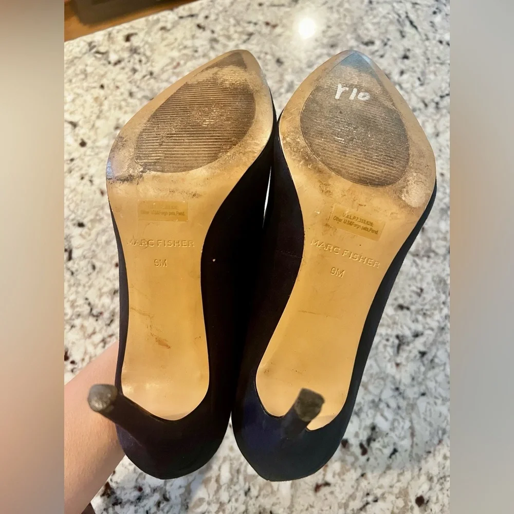 Marc Fisher Milee Pointed Toe Suede Pumps Dark‎ Navy Blue Size 9